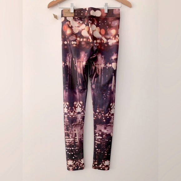 ❗️CLEAROUT❗️NWT! AMERICAN EAGLE hi-rise “city in the rain” LEGGINGS Size XS - Picture 2 of 4